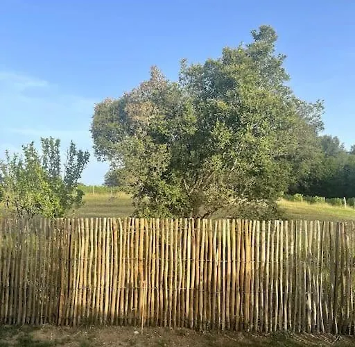 Vakantiehuis Au Domaine Des Charmes *